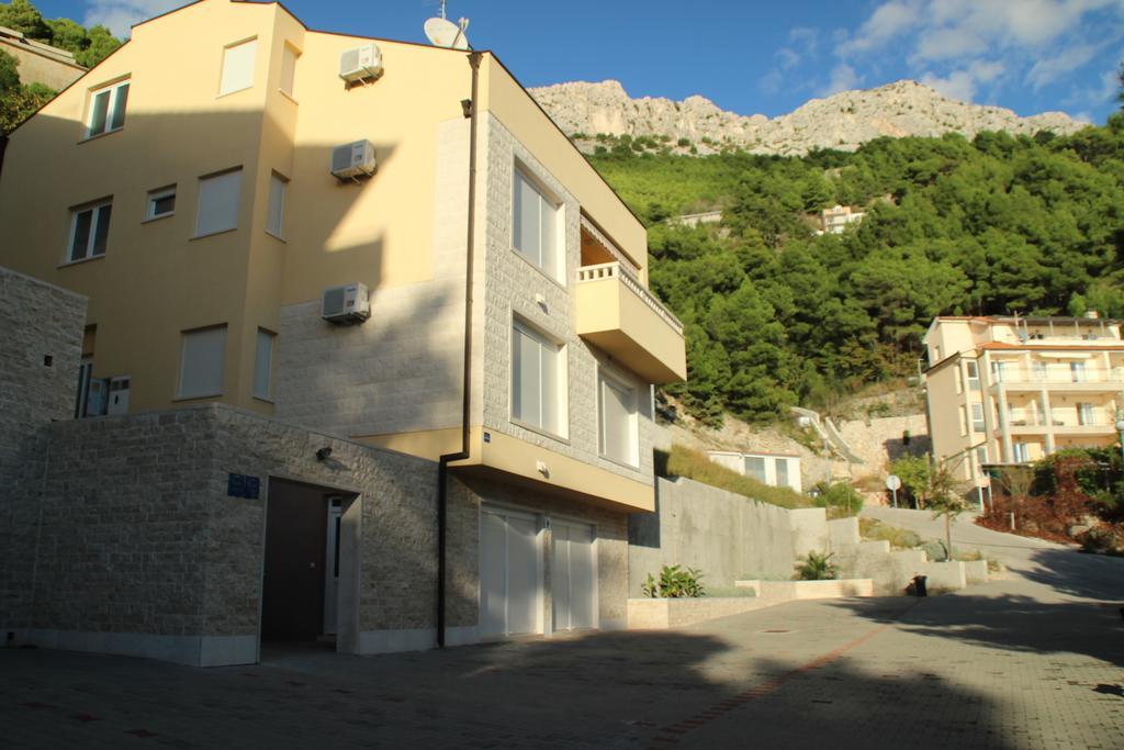 Apartments Villa Astra & Pinija Brela Ngoại thất bức ảnh